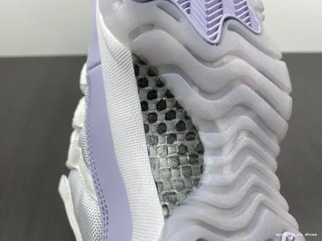 Air AH7860-101 Pure Jordan 11 WMNS Violet Low 0420